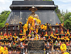 Wat Huay Mongkol Hua Hin
